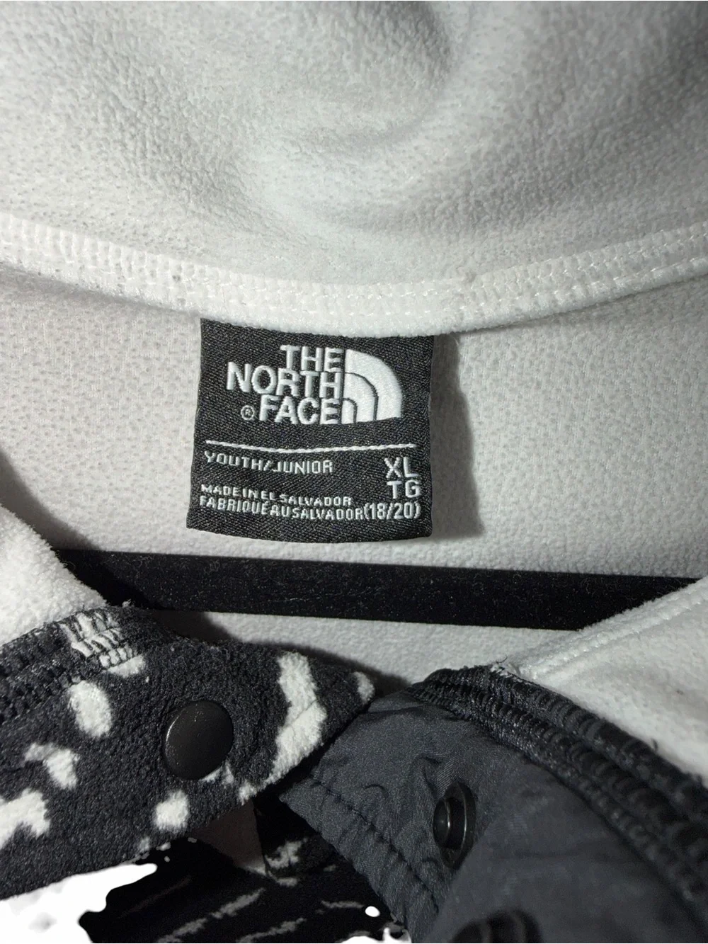 The North Face Youth Black & White Patterned Quarter Buttoned Fleece Pullover